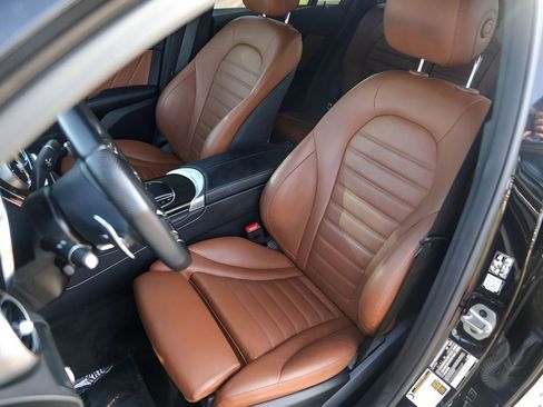 Used 2022 Mercedes-Benz GLC 43 AMG GLC 43 AMG image 10