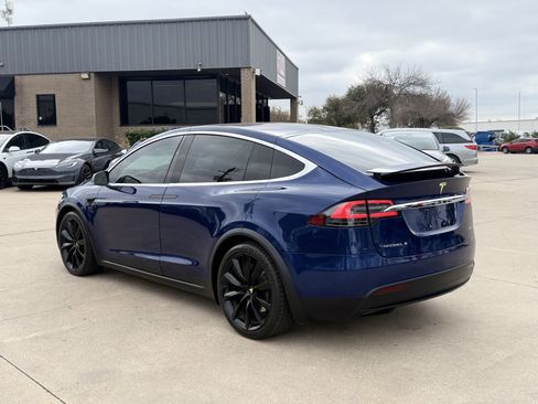 Used 2017 Tesla Model X 75D image 6