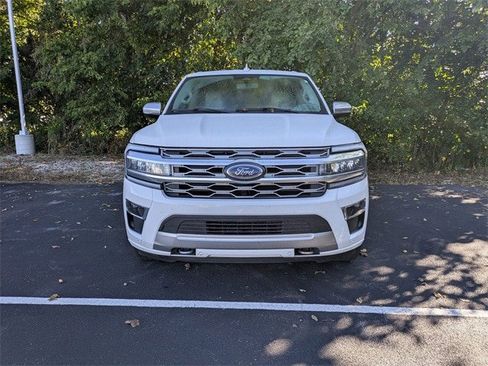 Certified 2022 Ford Expedition Platinum image 2