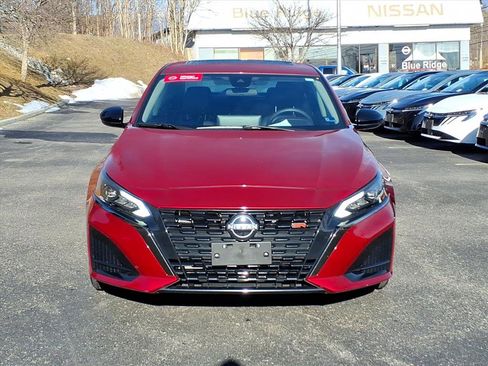 Used 2024 Nissan Altima 2.5 SR w/ SR Premium Package image 14