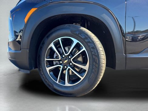 Used 2025 Chevrolet TrailBlazer LT image 30