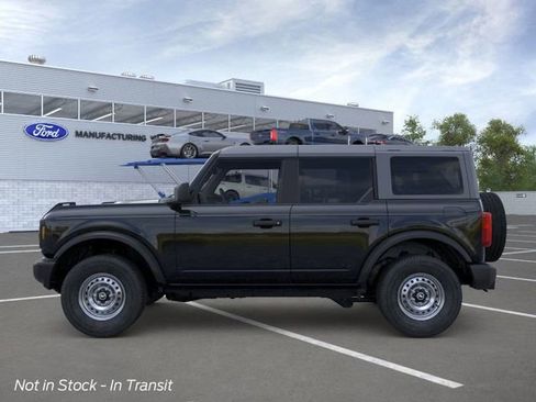 New 2026 Ford Bronco Base image 3