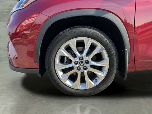 Used 2022 Toyota Highlander Limited AWD/4WD image 42