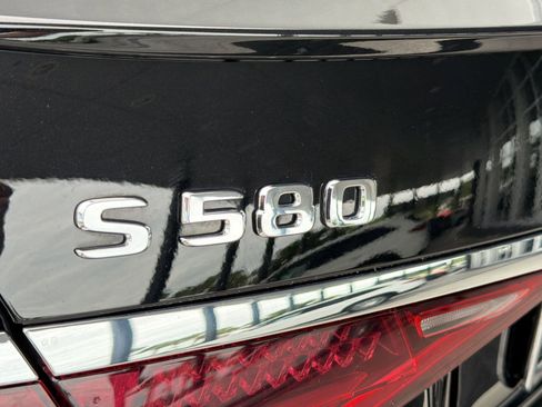 Certified 2022 Mercedes-Benz S 580 4MATIC Sedan image 32