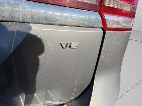 Used 2018 Volkswagen Atlas SE image 14