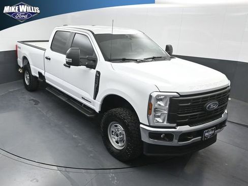 Used 2025 Ford F250 XL w/ XL Chrome Package image 9