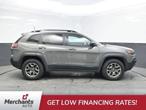 Used 2022 Jeep Cherokee Trailhawk w/ Premium Leather Package AWD/4WD image 9