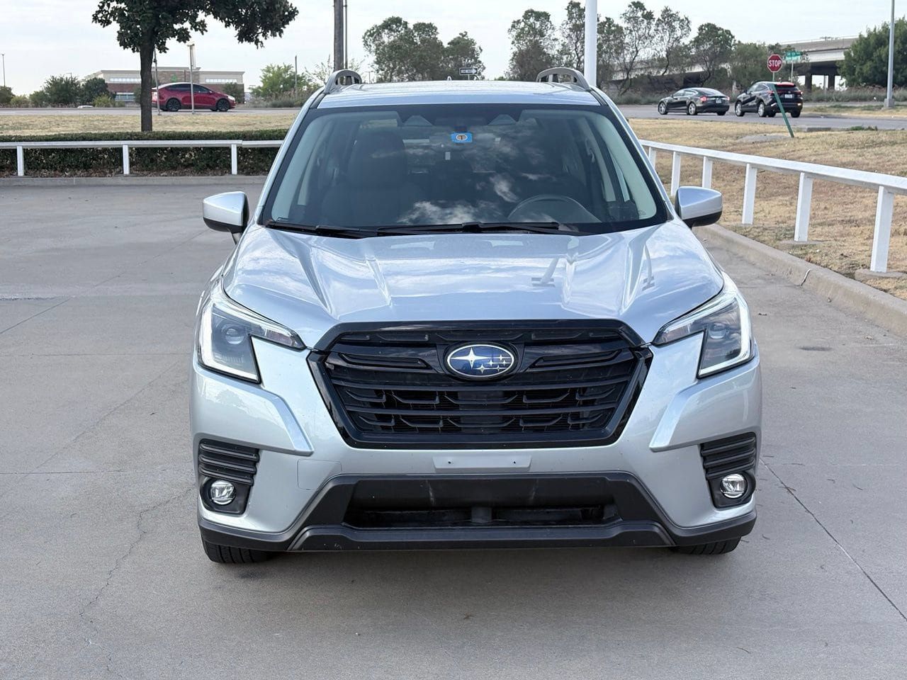 Used 2024 Subaru Forester Premium AWD/4WD image 2