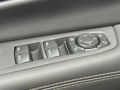 New 2026 GMC Yukon Elevation image 12