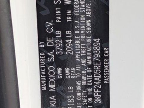 Used 2024 Kia Forte LXS w/ LXS Technology Package image 25