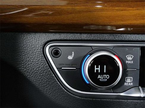 Used 2023 Audi Q5 2.0T Premium Plus w/ Premium Plus Package image 21