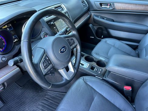 Used 2016 Subaru Outback 2.5i Limited AWD/4WD image 10