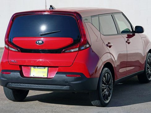 Used 2021 Kia Soul LX FWD image 43