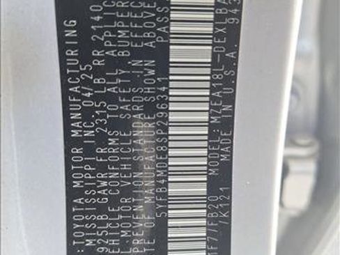 Used 2025 Toyota Corolla LE FWD image 22