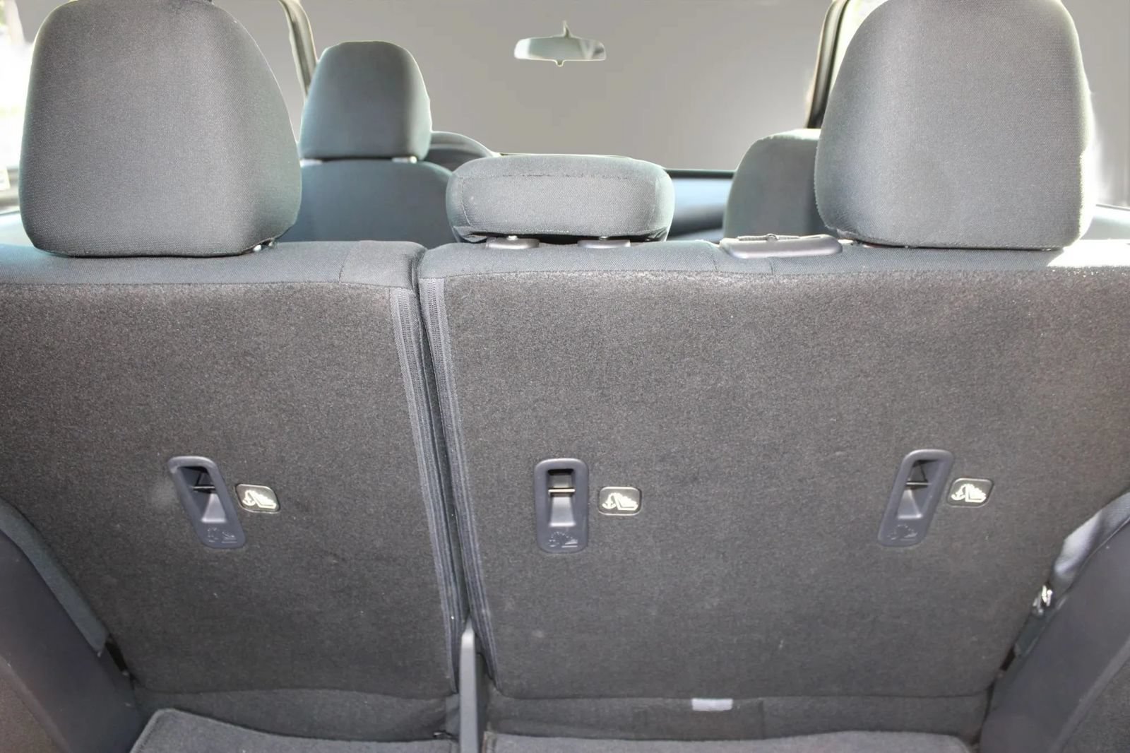 Used 2024 Nissan Kicks S FWD image 33