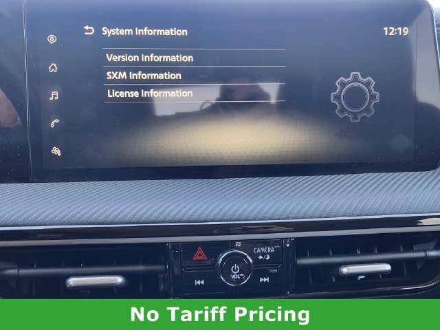 Used 2025 Nissan Kicks SR FWD image 17