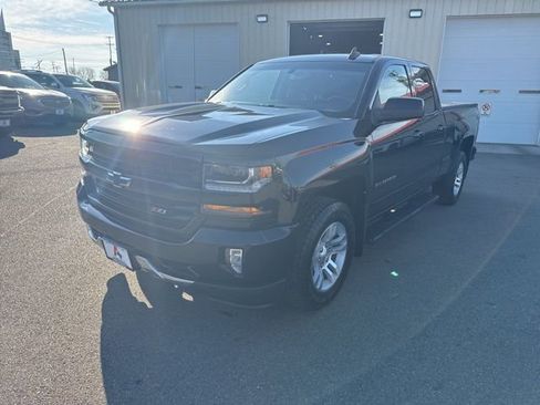 Used 2017 Chevrolet Silverado 1500 LT w/ All Star Edition image 7