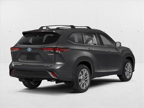 New 2026 Toyota Highlander Limited image 2