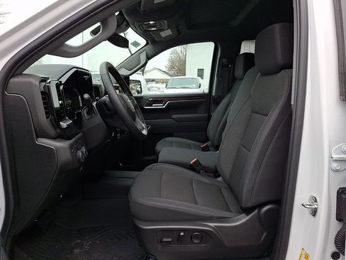 Used 2026 Chevrolet Silverado 1500 LT image 13