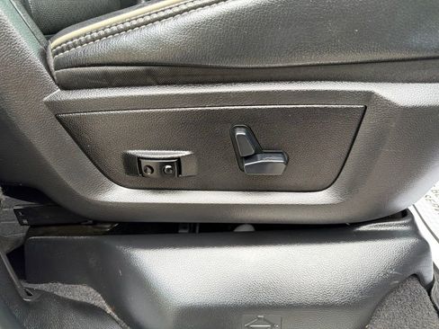 Used 2019 RAM 2500 Laramie w/ Night Edition AWD/4WD image 16