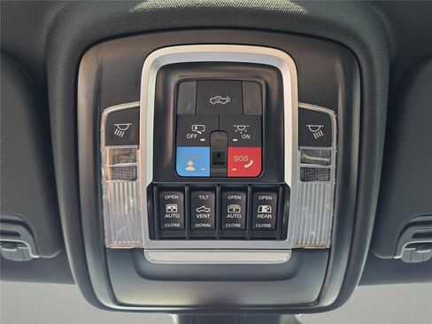 New 2026 RAM 1500 Laramie AWD/4WD image 20