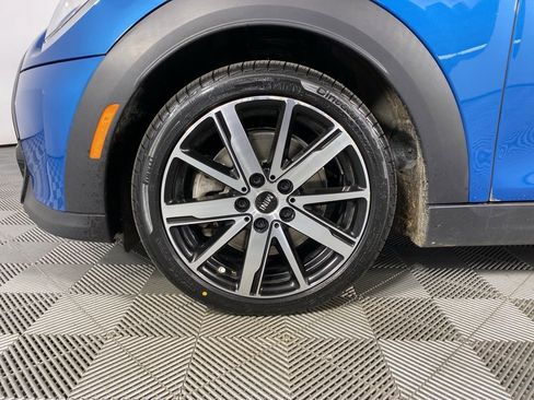 Certified 2024 MINI Cooper S image 9