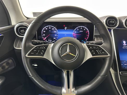 Used 2023 Mercedes-Benz GLC 300 4MATIC image 12
