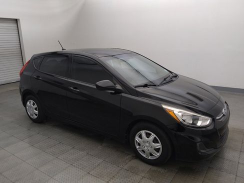 Used 2017 Hyundai Accent SE FWD image 11