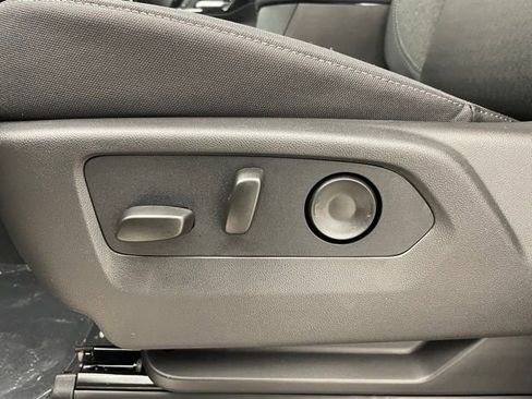 New 2026 Chevrolet Tahoe LS image 9