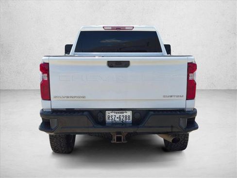 Used 2022 Chevrolet Silverado 2500 Custom w/ Custom Convenience Package AWD/4WD image 6