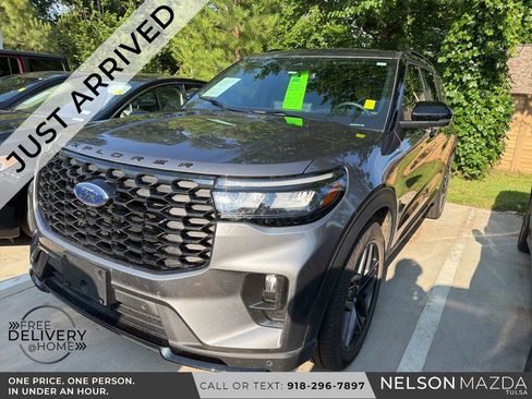 Used 2025 Ford Explorer ST-Line w/ Premium Package RWD image 1