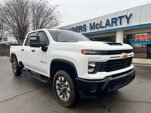 Certified 2024 Chevrolet Silverado 2500 Custom w/ Custom Convenience Package image 2