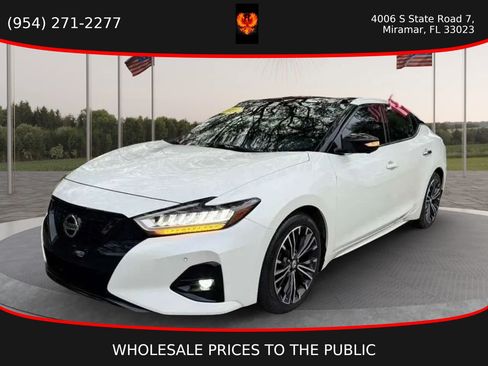 Used 2021 Nissan Maxima SR w/ Sport Mat Group FWD image 1