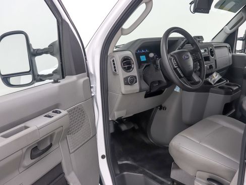 Used 2023 Ford E-350 and Econoline 350 Super Duty w/ Power Windows & Locks Group RWD image 17
