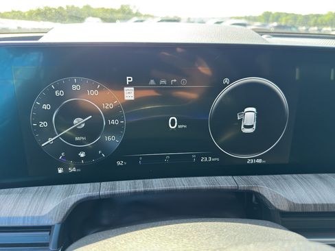Used 2024 Kia Telluride SX Prestige AWD/4WD image 16