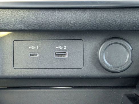 Used 2023 Nissan Rogue SV image 21