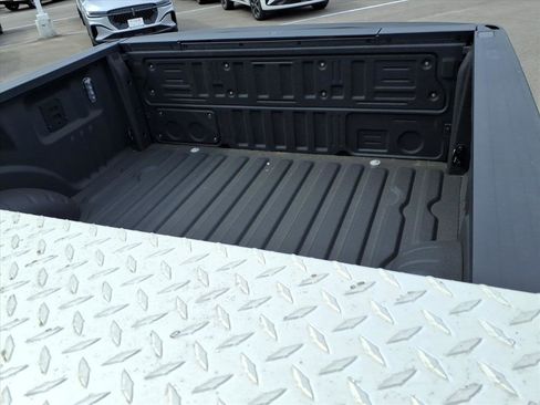 Certified 2025 Ford F250 Lariat w/ Chrome Package AWD/4WD image 8