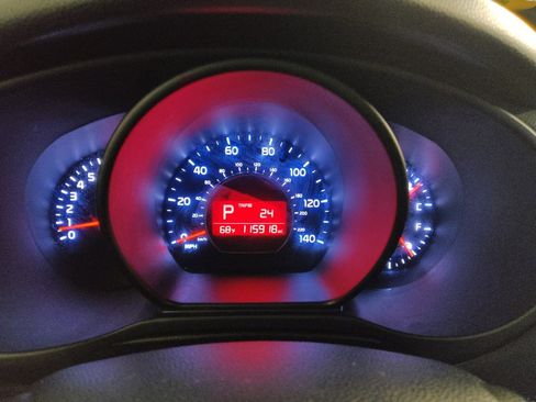 Used 2018 Kia Soul image 23