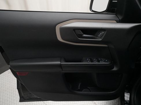 Used 2025 Ford Bronco Sport Big Bend w/ Convenience Package image 26