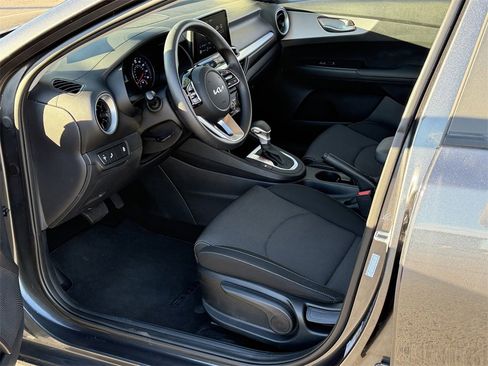 Used 2024 Kia Forte LXS w/ LXS Technology Package image 10