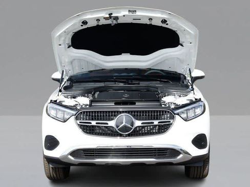 Certified 2026 Mercedes-Benz GLC 300 4MATIC image 8