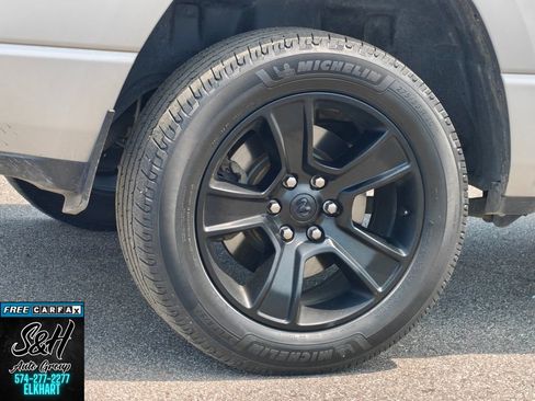 Used 2020 RAM 1500 Big Horn AWD/4WD image 19