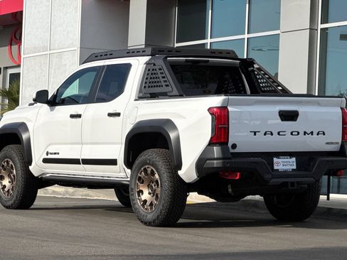 Certified 2025 Toyota Tacoma Trailhunter image 8