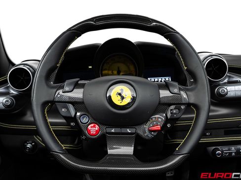 Used 2022 Ferrari F8 Tributo RWD image 32