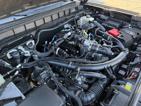 Used 2021 Ford Bronco Badlands image 17