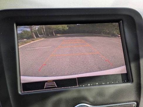 Used 2023 Chevrolet Equinox LS image 23