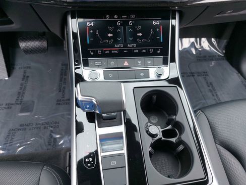 Used 2025 Audi Q7 3.0T Premium Plus w/ Premium Plus Package AWD/4WD image 23