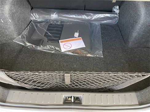 New 2025 Nissan Versa SR w/ Trunk Package image 17