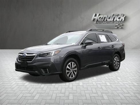 Certified 2022 Subaru Outback Premium image 5