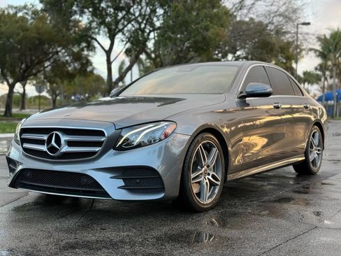 Used 2018 Mercedes-Benz E 300 image 2